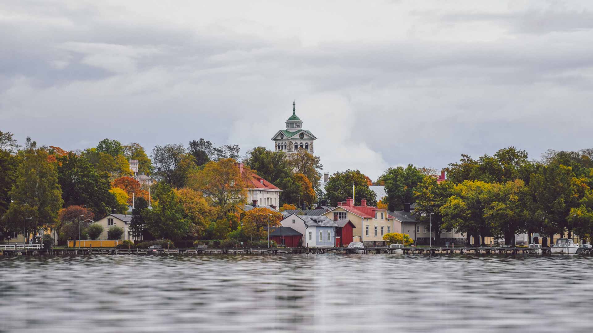 Tammisaaren vanha kaupunki mereltä, kuva Johan Ljunqvist